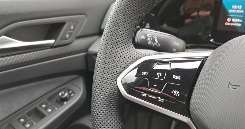 Volkswagen Golf cena 184150 przebieg: 1, rok produkcji 2024 z Łódź małe 562